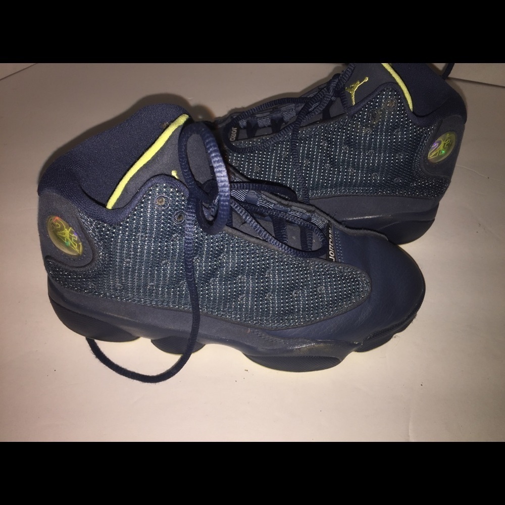 YOUTH Nike Air jordans blue retro 13 size 2y kids